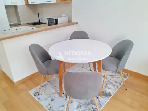 Izdavanje, dvosoban stan, 52m², Novi Beograd Blok 65, Novi Beograd Sve Podlokacije - image 2