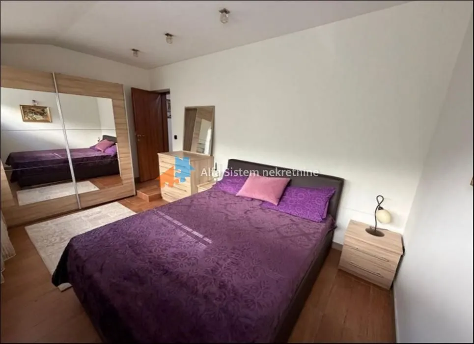 Izdavanje, stan, 170m², Savski Venac, Beograd
