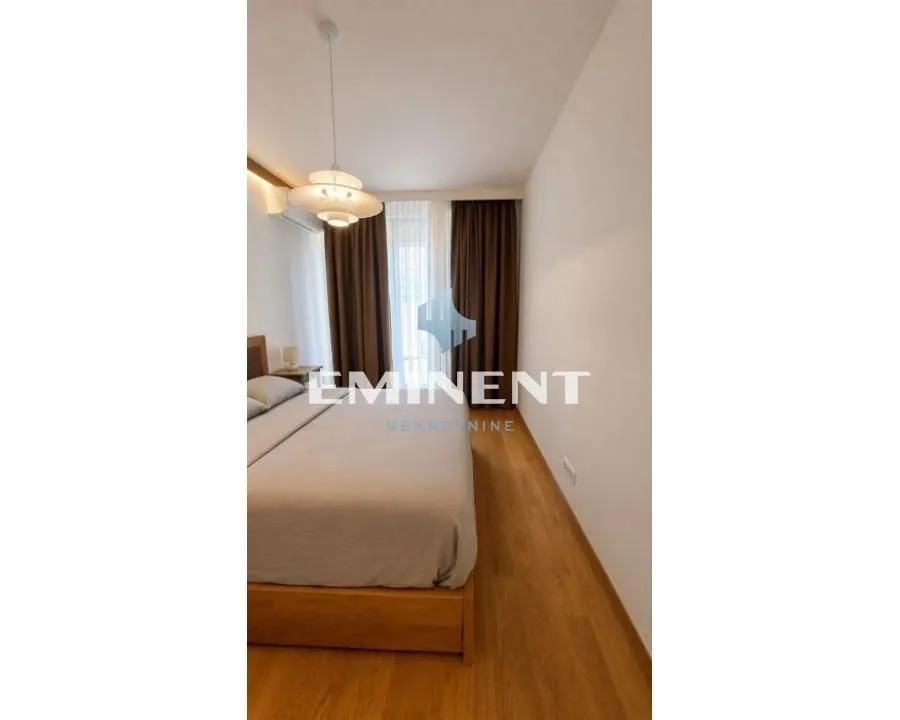 Izdavanje, trosoban stan, 81m², Novi Beograd Blok 65, Novi Beograd Sve Podlokacije