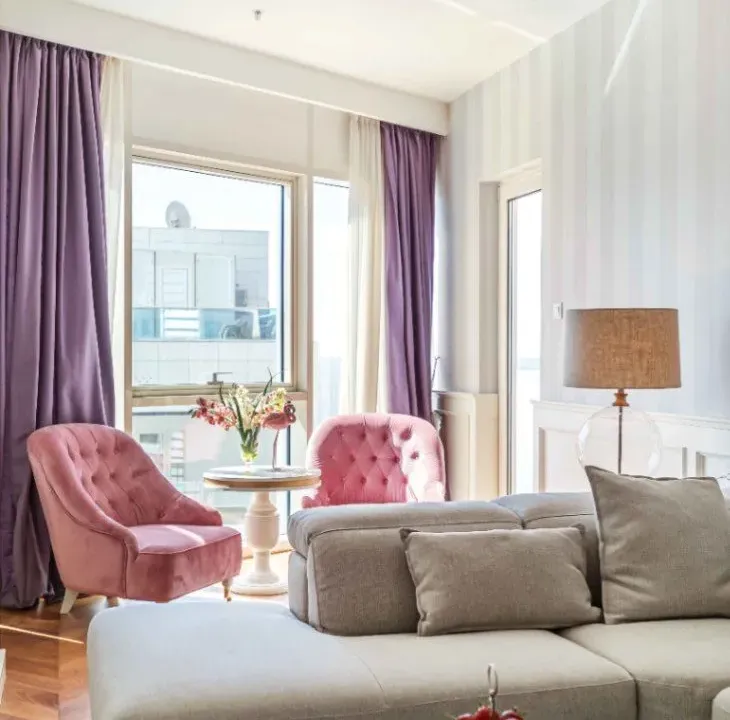 Izdavanje, jednosoban stan, 77m², Centar, Budva