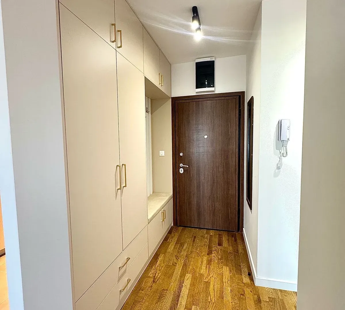 Rent, one bedroom apartment, 45m², Stari Aerodrom, Podgorica