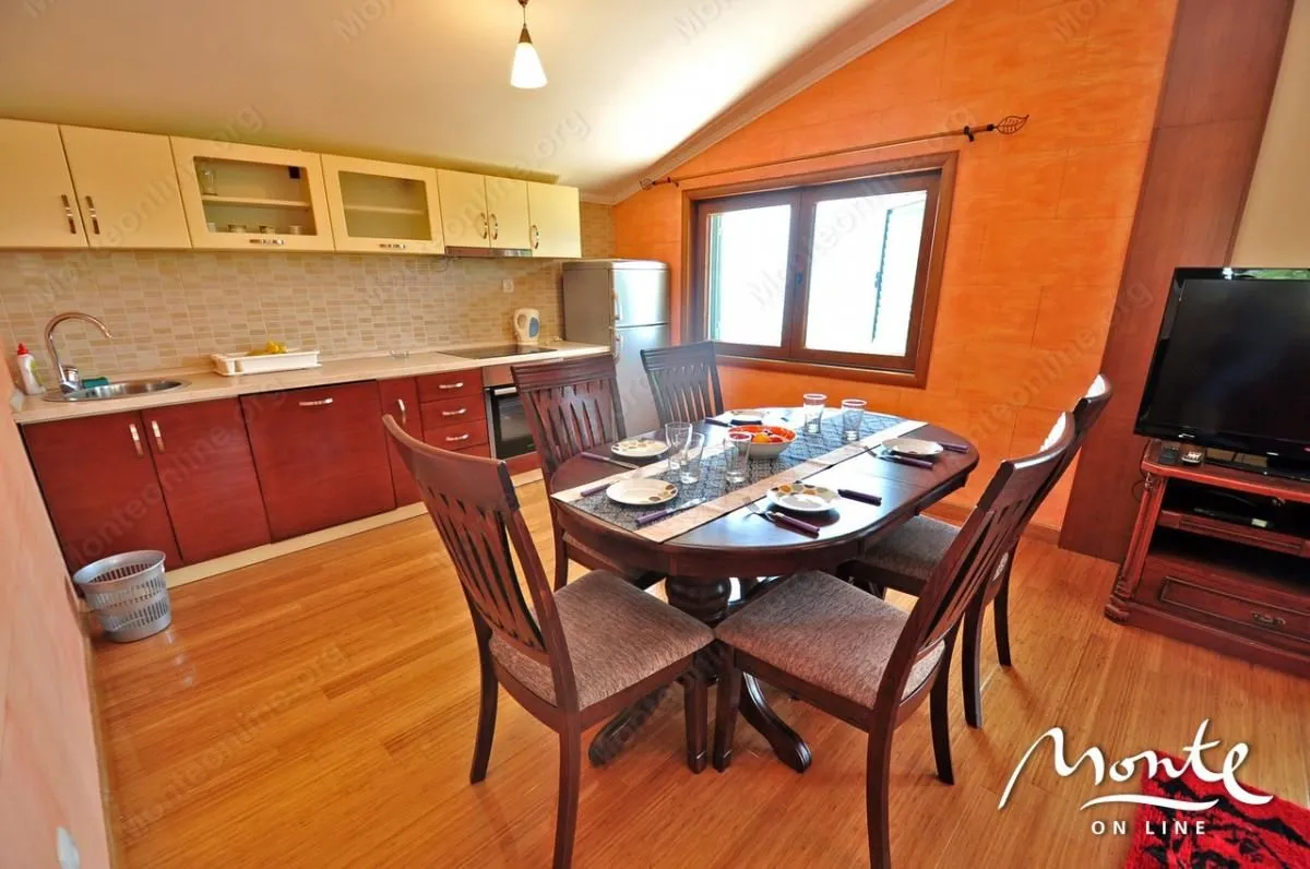 Sale, house, 644m², Pržno, Budva