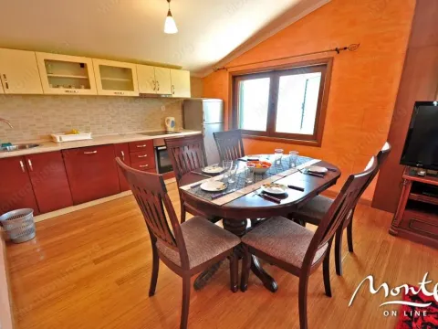 Prodaja, kuća, 644m², Pržno, Budva - image 17