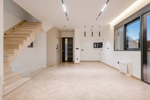 Sale, house, 240m², Kamenovo, Budva