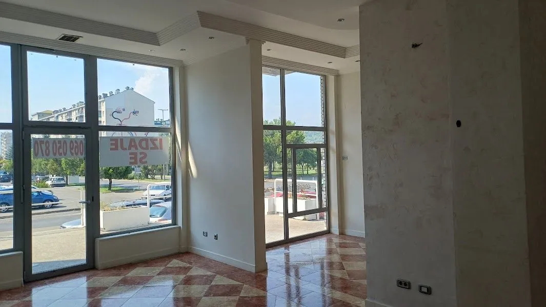 Rent, office space, 125m², Stari Aerodrom, Podgorica
