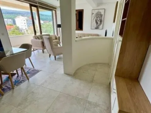 Izdavanje, dvosoban stan, 75m², Đenovići, Herceg Novi - image 3