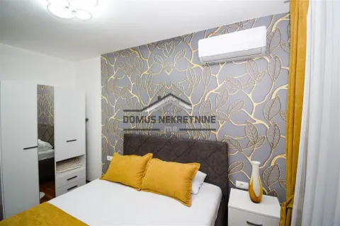 Izdavanje, dvosoban stan, 70m², Master Kvart, Podgorica - image 7