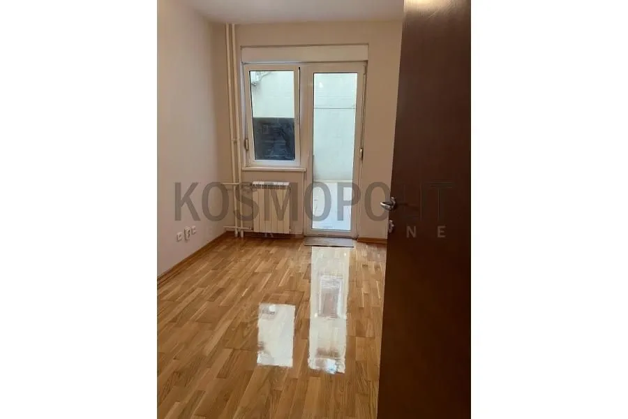 Sale, three bedroom apartment, 74m², Vračar Hram, Vračar Sve Podlokacije