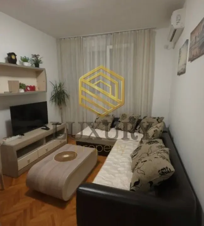 Izdavanje, jednosoban stan, 38m², Baston, Podgorica