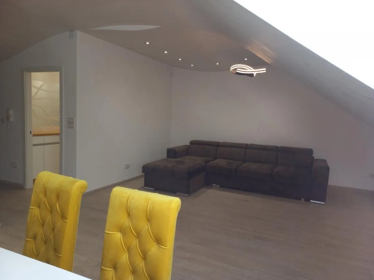 Rent, four bedroom apartment, 163m², Palilula Sve Podlokacije, Beograd