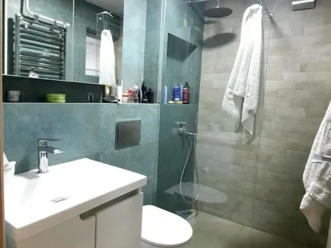 Sale, house, 363m², Zvezdara Sve Podlokacije, Beograd - image 14