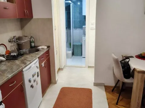 Prodaja, jednosoban stan, 35m², Bulevar, Budva - image 4