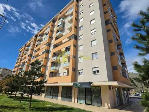 Rent, office space, 175m², Zagorič, Podgorica - image 2