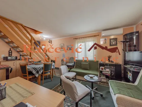 Sale, house, 72m², Radiofar, Surčin - image 11