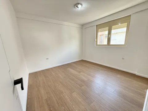 Prodaja, jednosoban stan, 58m², Bar, Crna Gora - image 10