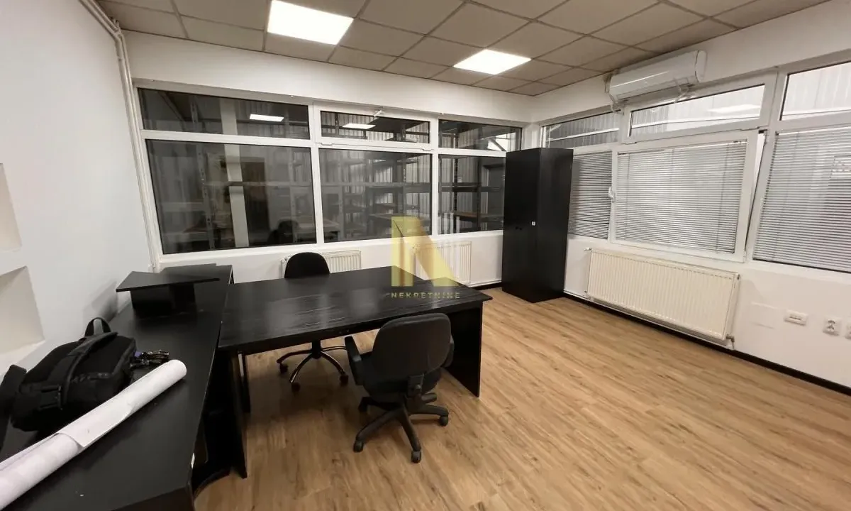 Izdavanje, poslovni prostor, 550m², Telep, Novi Sad Sve Podlokacije