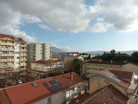 Rent, studio apartment, 30m², Centar, Tivat - image 6