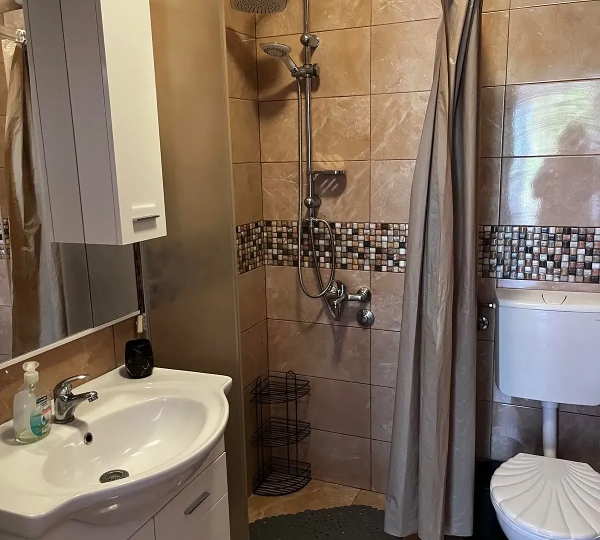 Izdavanje, dvosoban stan, 60m², Masline, Podgorica