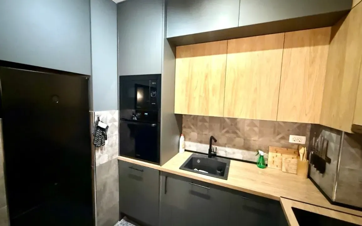 Izdavanje, jednosoban stan, 45m², Pobrežje, Podgorica