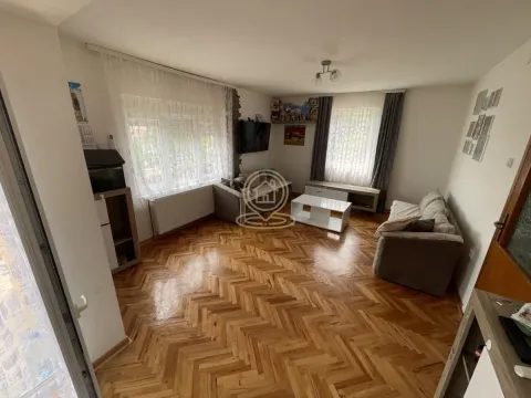 Sale, house, 320m², Kragujevac, Srbija - image 2