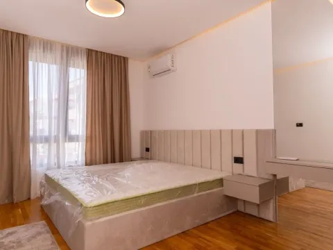 Rent, two bedroom apartment, 71m², City Kvart, Podgorica - image 7