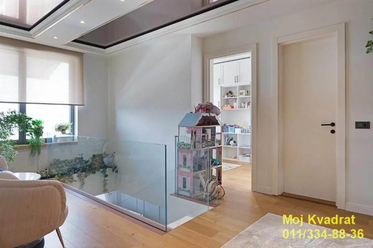 Sale, apartment, 245m², Stari Grad, Beograd