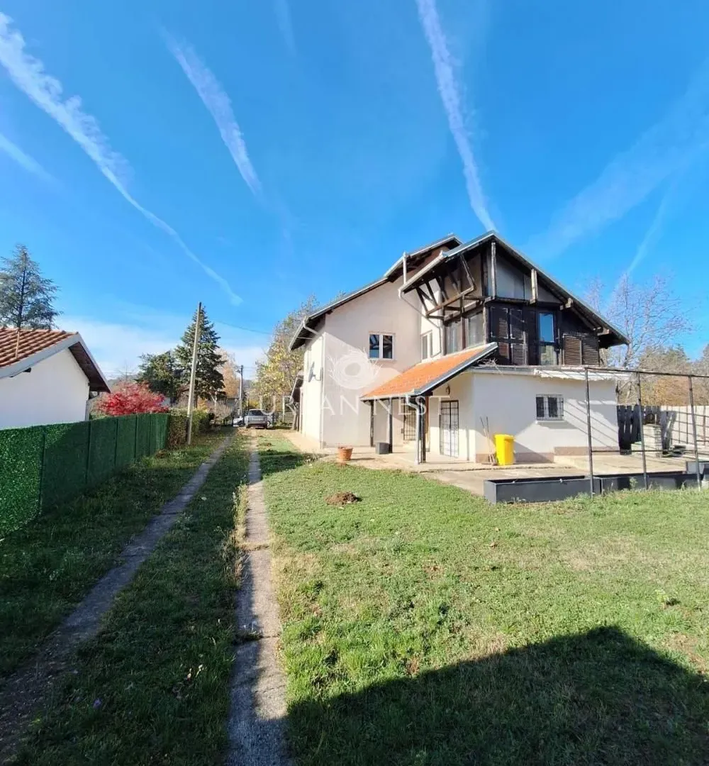 Sale, house, 282m², Sopot, Beograd