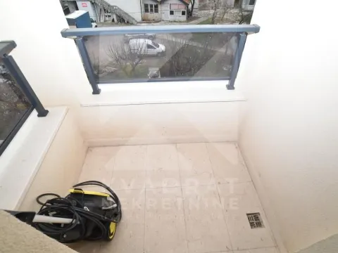 Rent, five bedroom apartment, 180m², Gornja Gorica, Podgorica - image 21