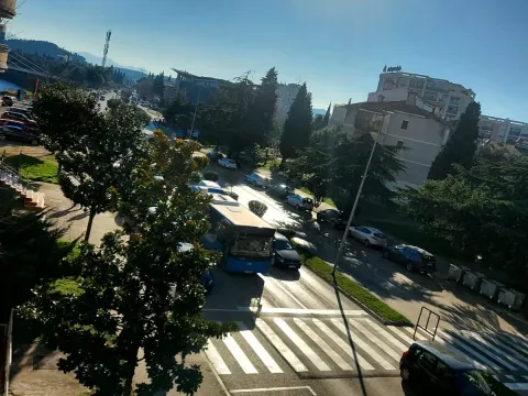 Izdavanje, dvosoban stan, 72m², Momišići, Podgorica - image 4