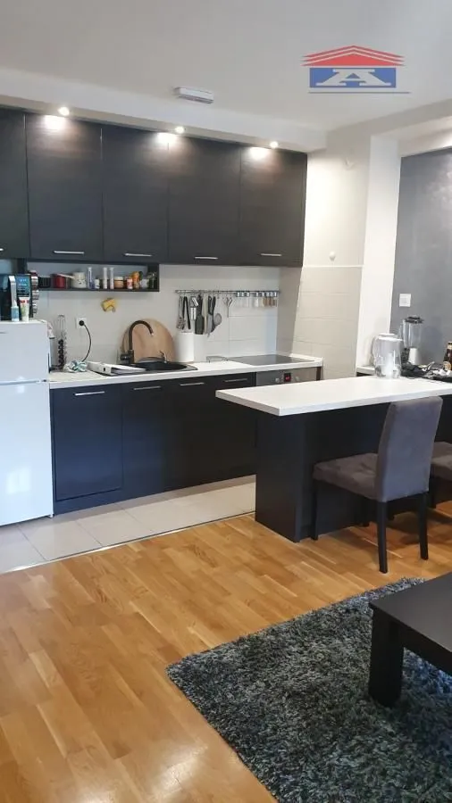 Izdavanje, jednosoban stan, 42m², Grbavica, Novi Sad Sve Podlokacije
