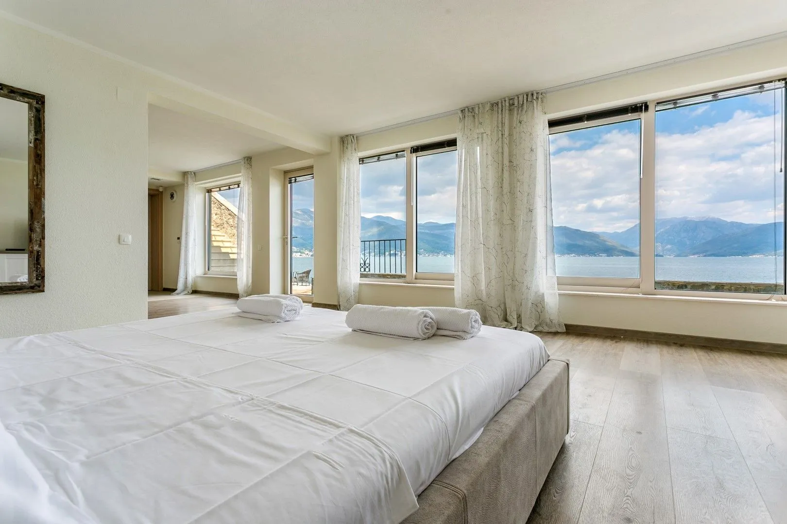 Prodaja, kuća, 240m², Krašići, Tivat