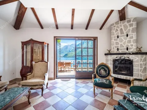 Sale, two bedroom apartment, 92m², Kostanjica, Kotor - image 18