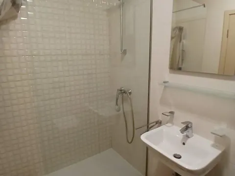 Rent, one bedroom apartment, 46m², City Kvart, Podgorica - image 4