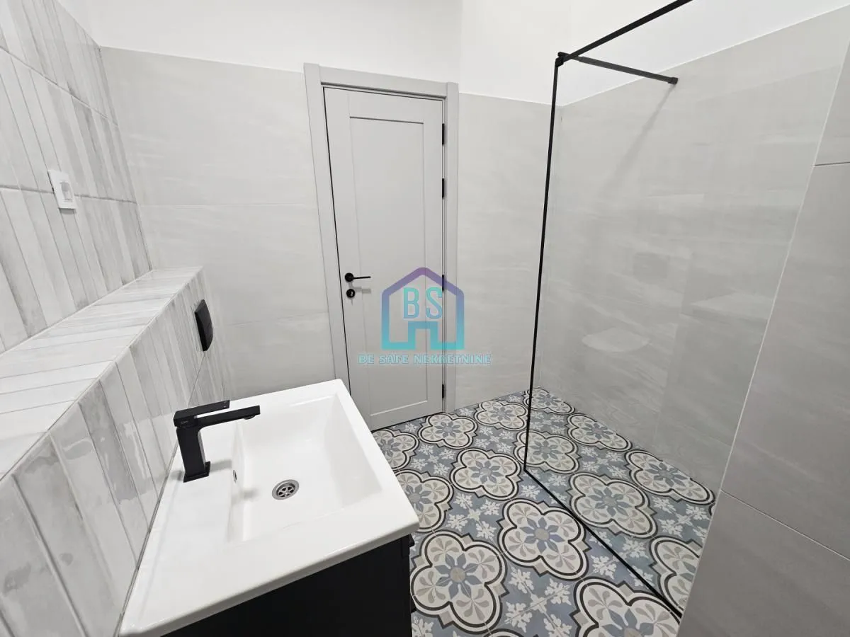 Prodaja, trosoban stan, 75m², Stari grad, Novi Sad