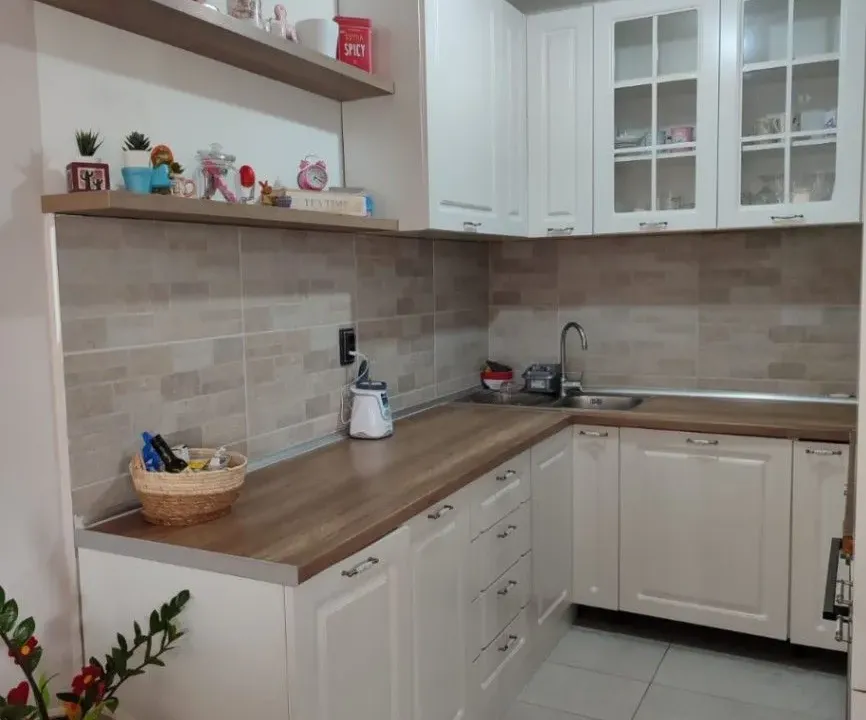 Izdavanje, dvosoban stan, 65m², Gintaš, Podgorica