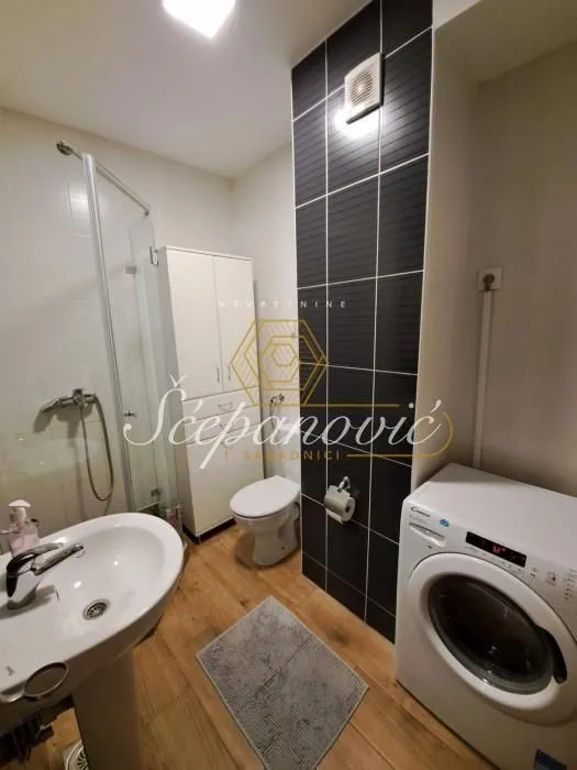 Prodaja, dvosoban stan, 49m², Rotkvarija, Novi Sad Sve Podlokacije