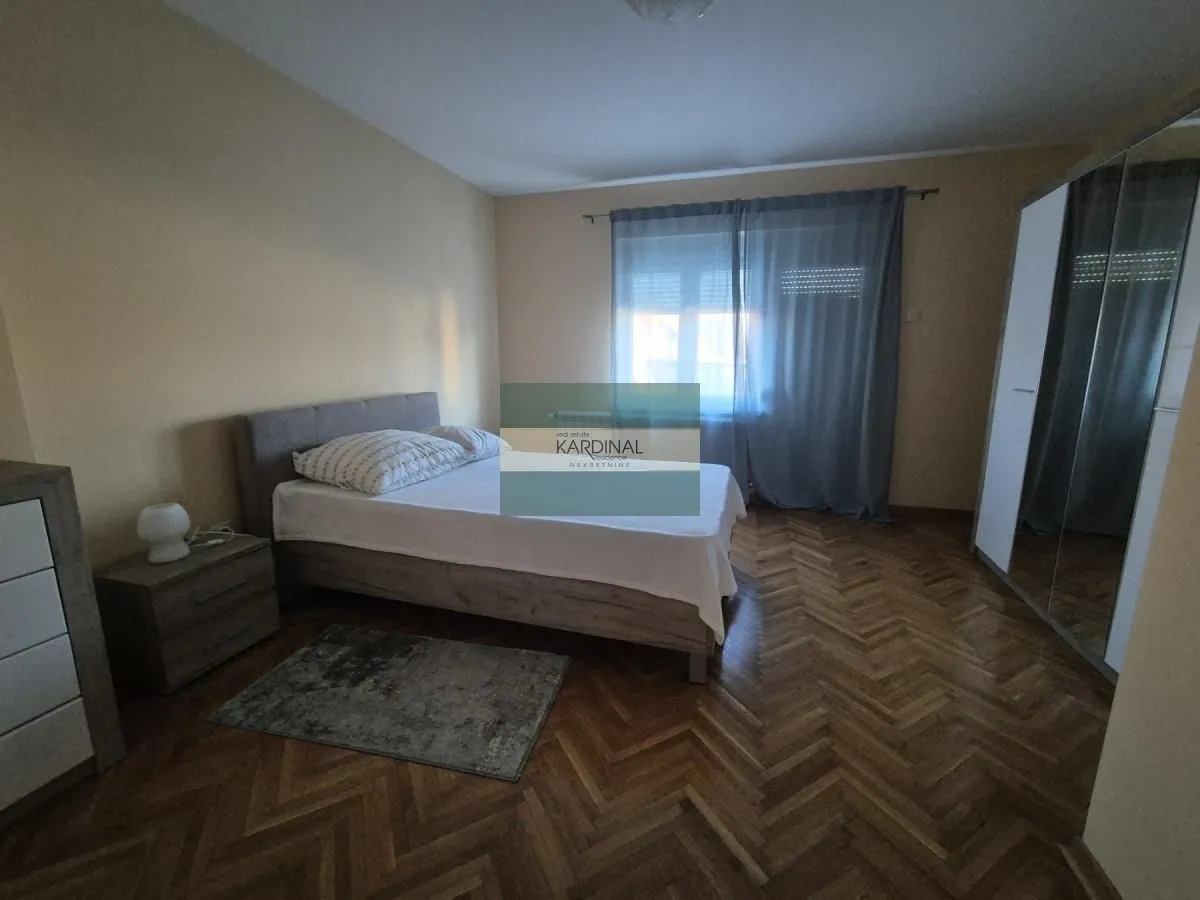 Prodaja, kuća, 379m², Trnava, Jagodina