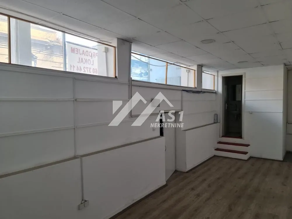 Rent, office space, 86m², Rotkvarija, Novi Sad Sve Podlokacije