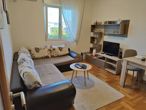 Izdavanje, jednosoban stan, 34m², Stari Aerodrom, Podgorica - image 9