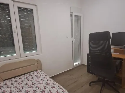 Rent, two bedroom apartment, 68m², Autobuska stanica, Podgorica - image 2