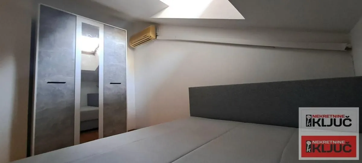 Prodaja, dvosoban stan, 56m², Centar, Novi Sad