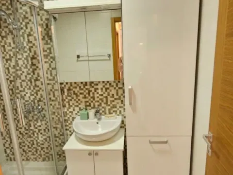 Izdavanje, dvosoban stan, 64m², City Kvart, Podgorica - image 10