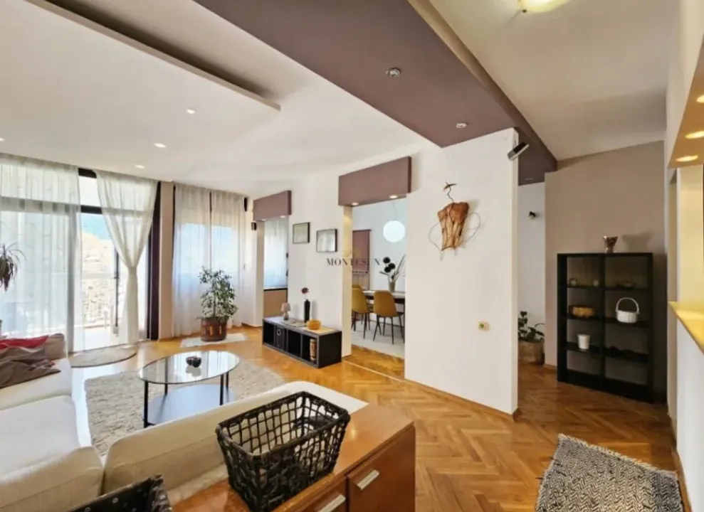 Rent, three bedroom apartment, 1000m², Harmonija, Budva