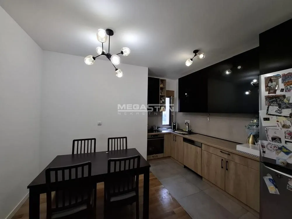 Prodaja, trosoban stan, 78m², Crveni Krst, Beograd