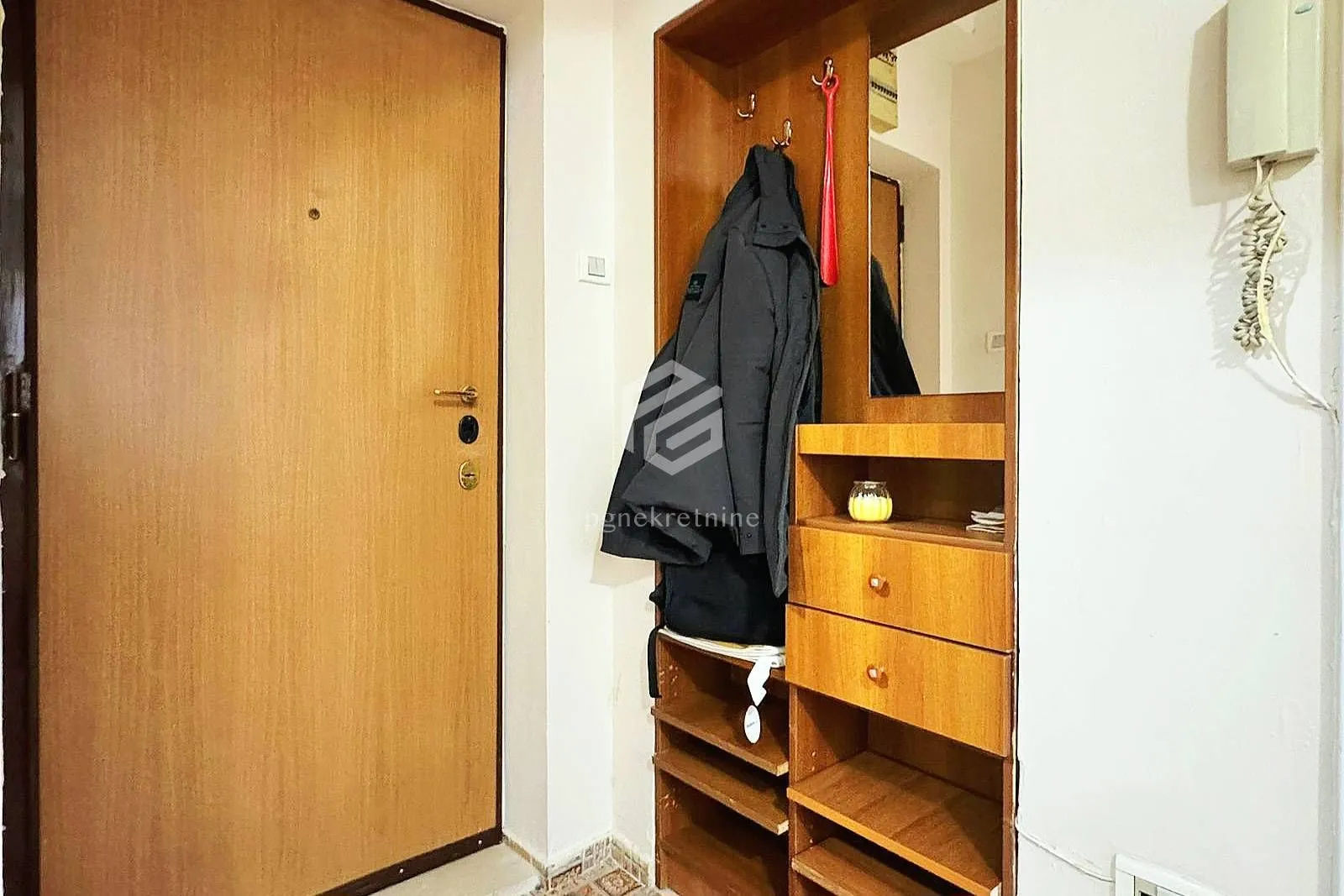 Izdavanje, jednosoban stan, 55m², Preko Morače, Podgorica