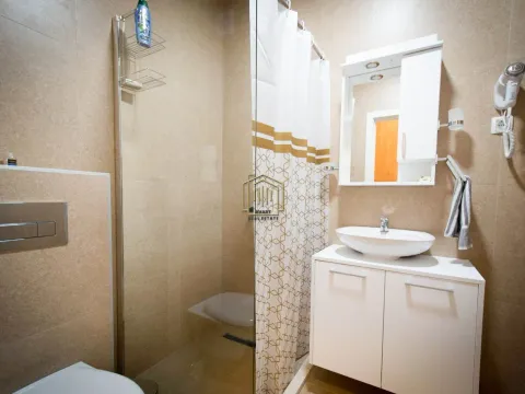 Izdavanje, jednosoban stan, 40m², Tološi, Podgorica - image 7