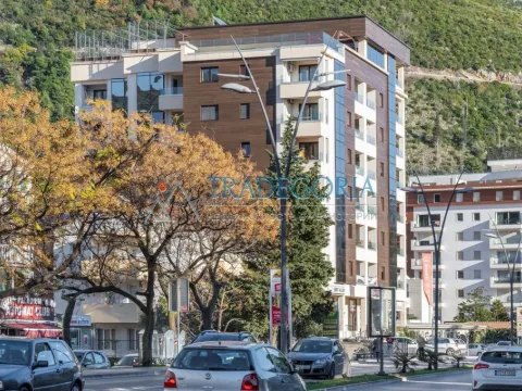 Prodaja, trosoban stan, 396m², Budva, Crna Gora - image 3