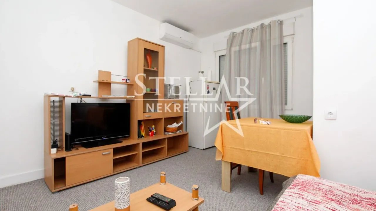 Izdavanje, stan, 35m², Preko Morače, Podgorica