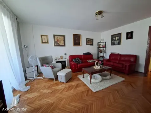 Sale, four bedroom apartment, 115m², Savski Venac, Beograd - image 3