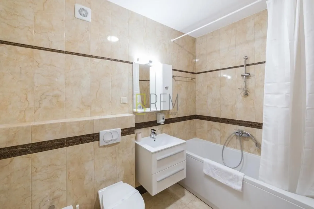 Prodaja, jednosoban stan, 64m², Bečići, Budva